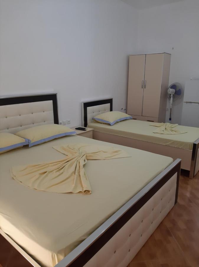 Rock Star-Pllakat Bed & Breakfast ซารานเดอ ภายนอก รูปภาพ